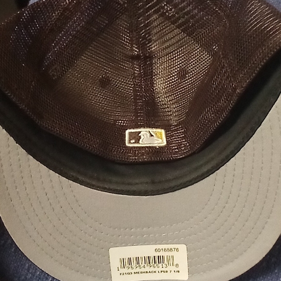 San Diego Padres fitted trucker hat - Picture 4 of 8